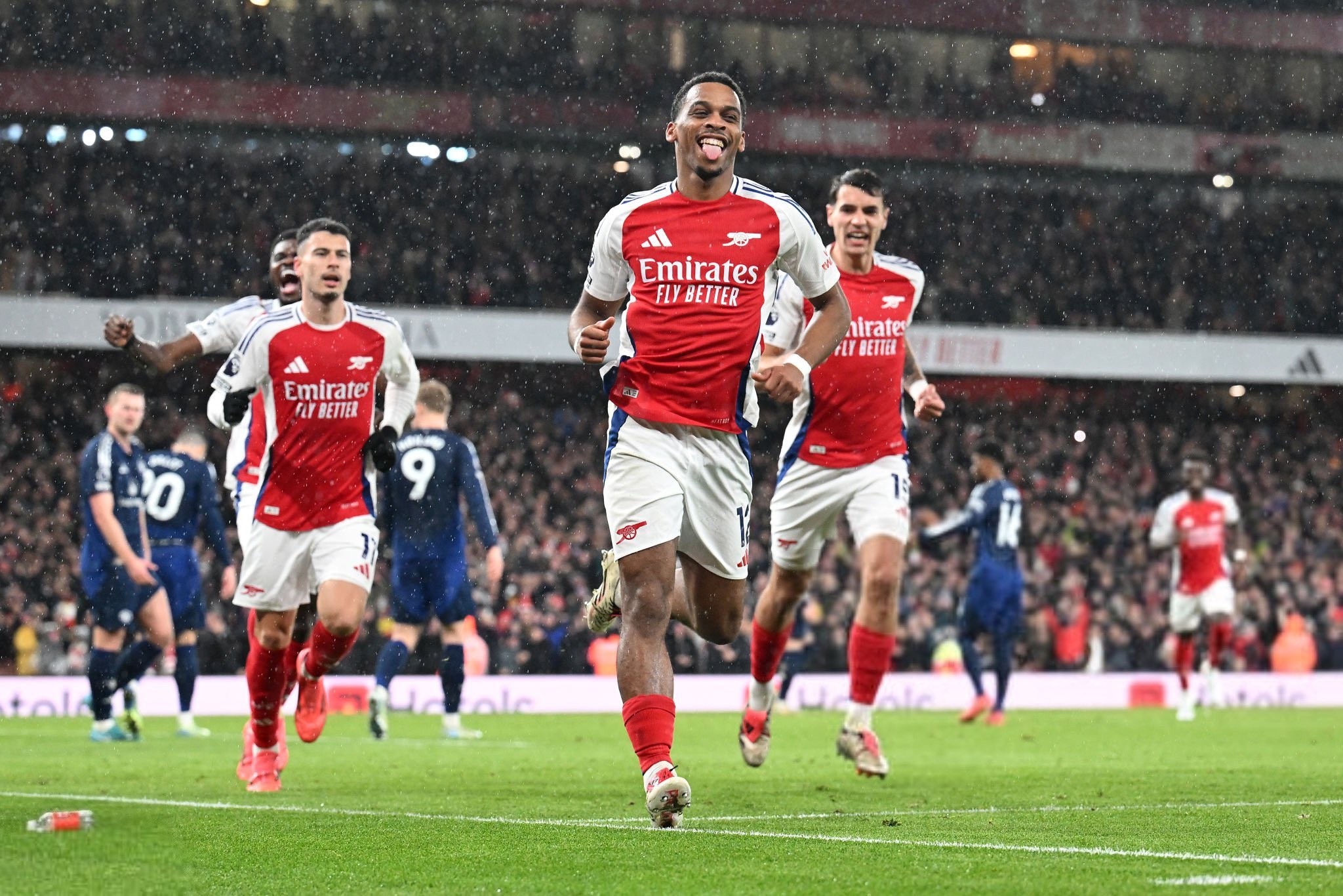 埃贝尔谈卡尔言论：17岁的孩子犯错是被允许的，此事已翻篇