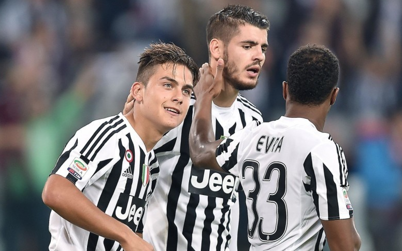 LPL冤大头战队终于拿到首胜！连换八位选手，终于把“内鬼”开除